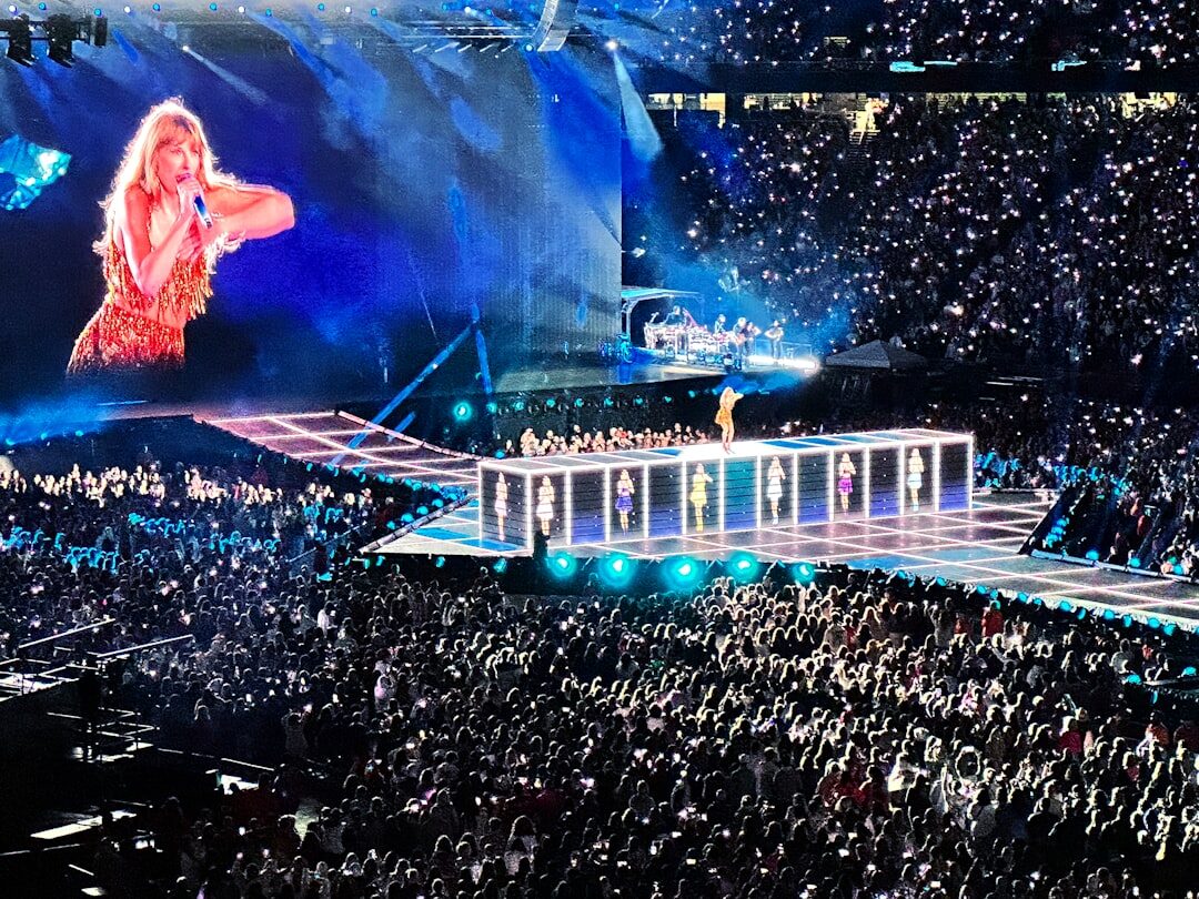 taylor swift performing live
