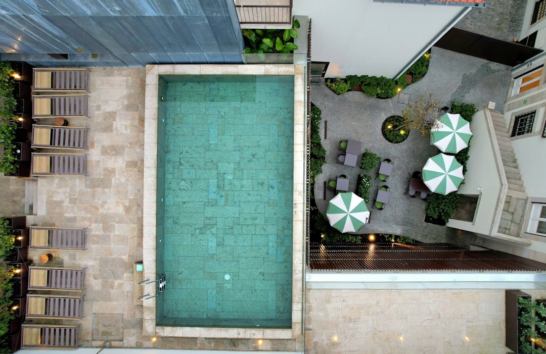 celebrity pool area